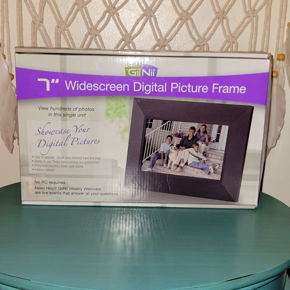 GiiNii Other 7 Widescreen Digital Picture Frame Poshmark